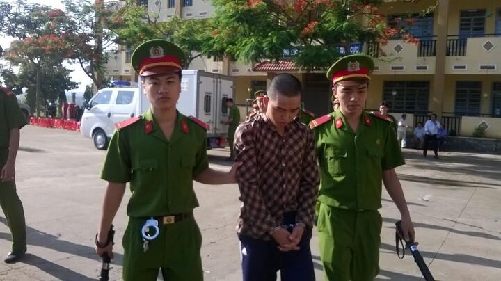 Bị cáo đầu tiên vụ gây rối tại Bình Dương lãnh 12 tháng tù